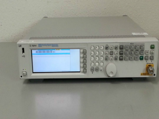 N5183A MXG 微波模拟信号发生器，100 kHz 至 40 GHz